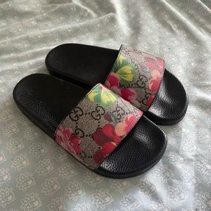 Slide sandals